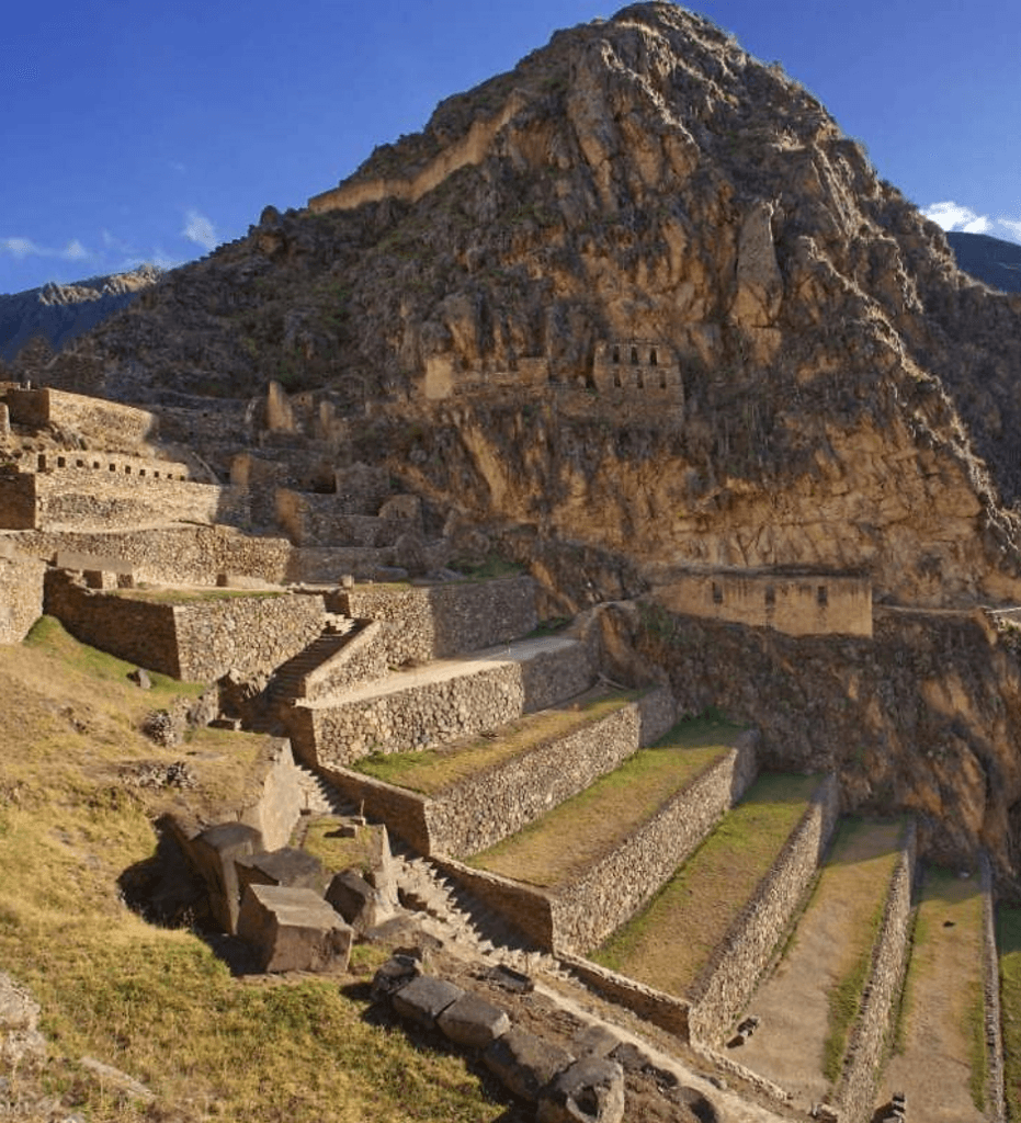 A photo of the Ollantaytambo Archaeological Site in Cusco.